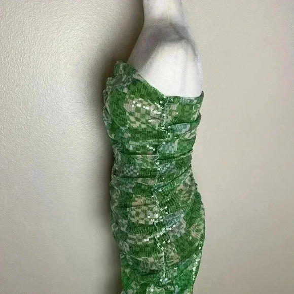 H:ours - Strapless Sequin Maxi Dress - Picture 5 of 8